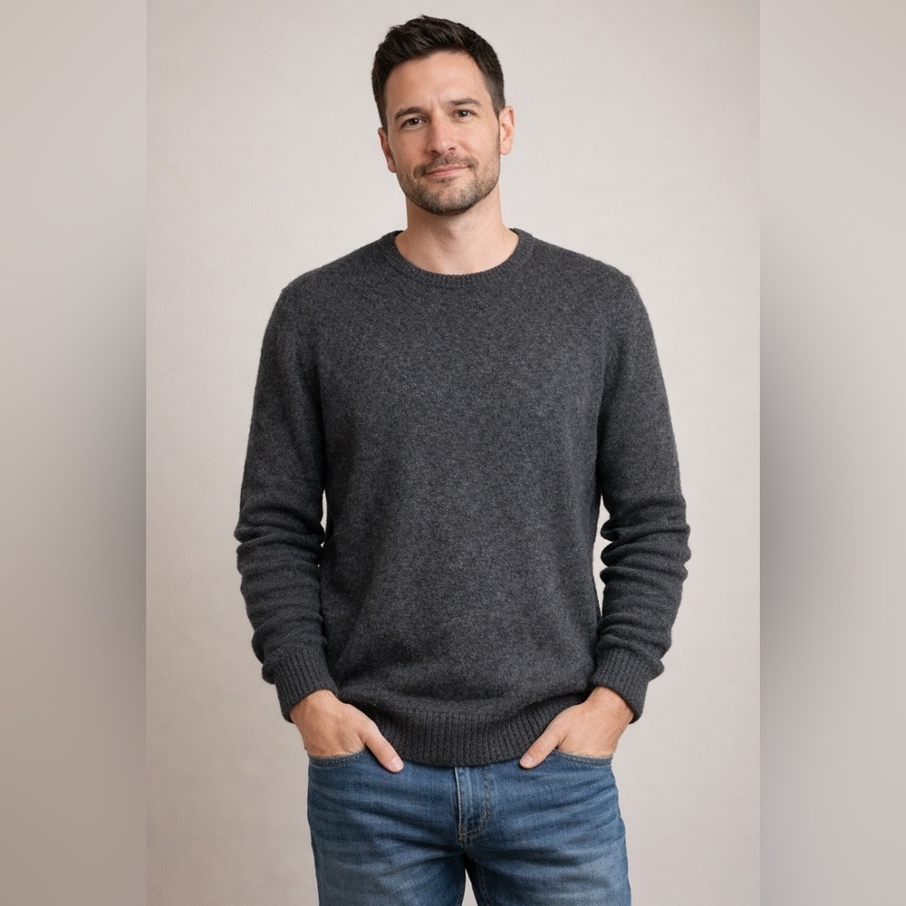 Angelo Litrico Mens Gray 100% Wool Knit Sweater.     Size-Large